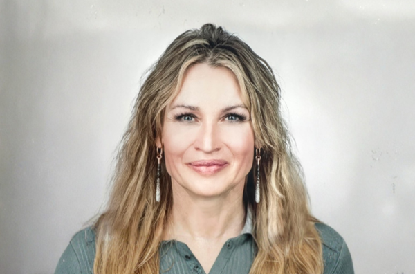 Das Bild zeigt Eve Büchner, BACB Business Angel des Jahres 2024